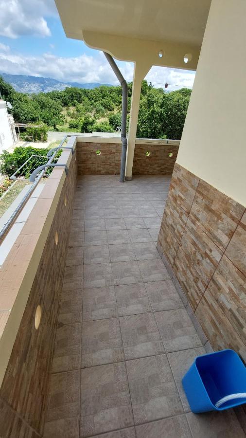 Apartments Luna Stan Trigraci Extérieur photo